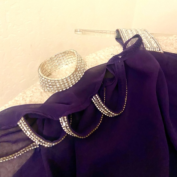 Beautiful dark plum evening dress with matching bracelet - Picture 3 of 5